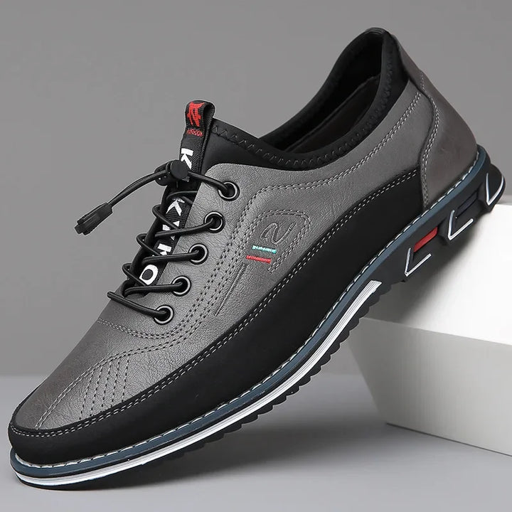 Voyager Sneakers